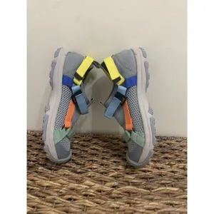 Teva Outflow Universal Gray Multicolor Water Comfort Sandal Shoe Kid’s Size 3