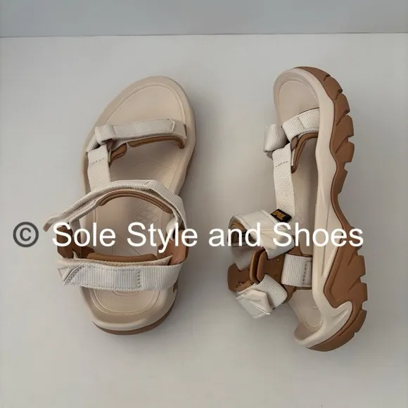 Teva Terra Fi 5 Universal Sandals Coconut 7 NEW without Box