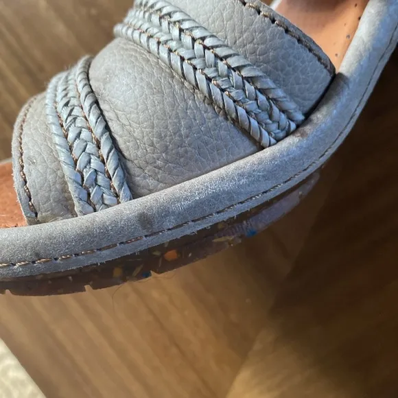 The art sandals
