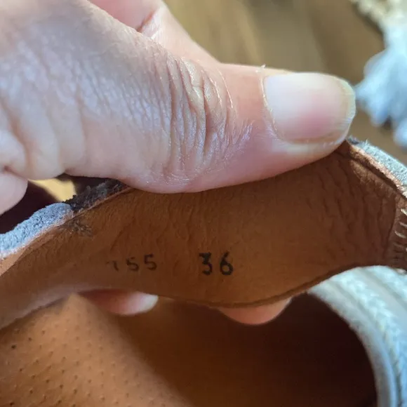The art sandals