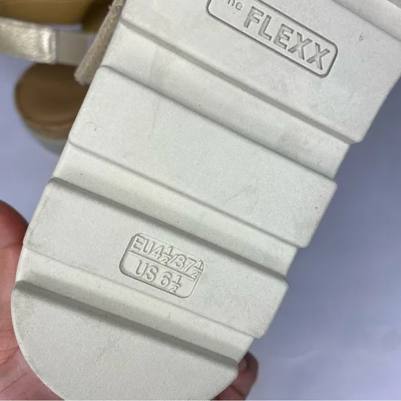 The Flexx Two Straps Adjustable Sandal Gold Size 6.5