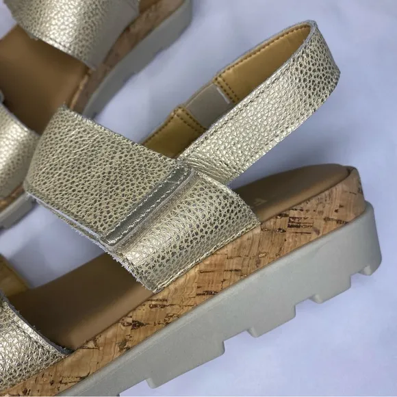 The Flexx Two Straps Adjustable Sandal Gold Size 6.5