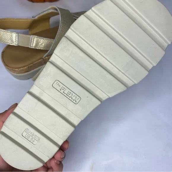 The Flexx Two Straps Adjustable Sandal Gold Size 6.5