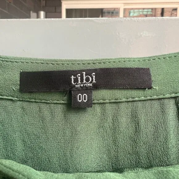 Tibi Green Floral Eyelet Asymmetrical Skirt Size 00