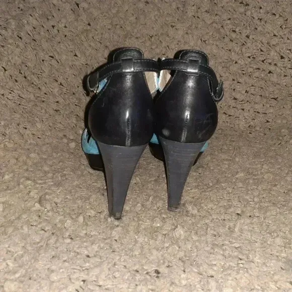 TOD'S-Blue Suede/Black Leather-T-Strap Platform Sandals-Sz 38A-Near Mint