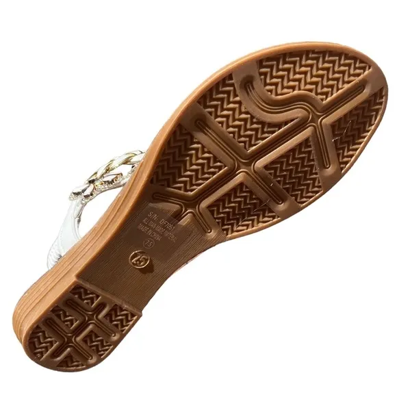 Toe Ring White Floral Rhinestone Embellished Woven Gold Sparkle Flat Sandal