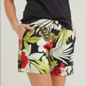 TOMMY BAHAMA VICTORIA BLOOMS 5&quot; SHORTS