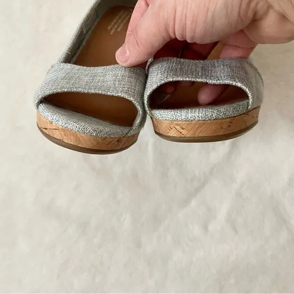Toms Light Gray Wedge Sandals Size 9