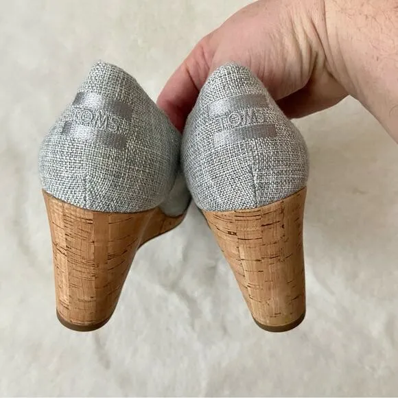 Toms Light Gray Wedge Sandals Size 9