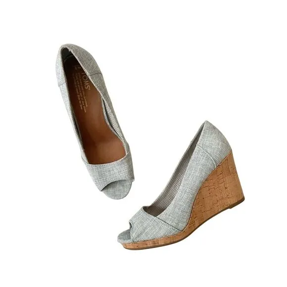 Toms Light Gray Wedge Sandals Size 9