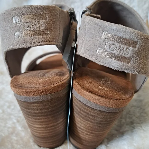 TOMS Majorca Cutout Sandal Block Heel Taupe Suede Slingback Women's Size 9 NEW
