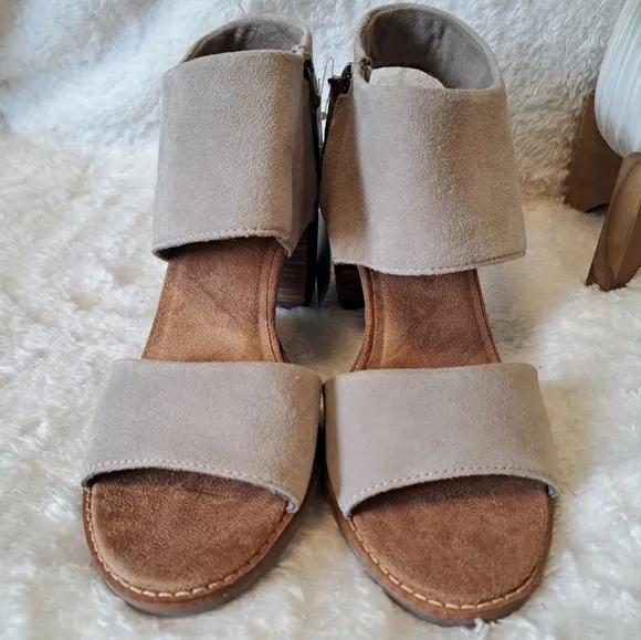 TOMS Majorca Cutout Sandal Block Heel Taupe Suede Slingback Women's Size 9 NEW