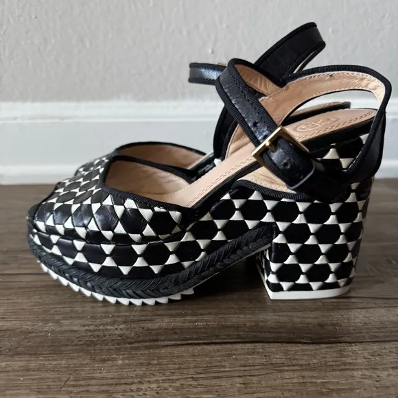 Tory Burch black white ankle strap platform sandals heels size 6