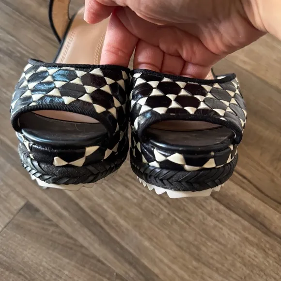 Tory Burch black white ankle strap platform sandals heels size 6
