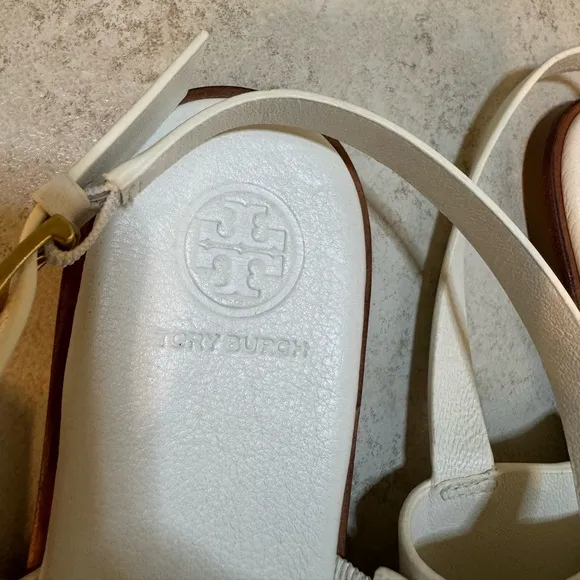 Tory Burch Claire Flat Thong Sandal in Ivory, 9.5