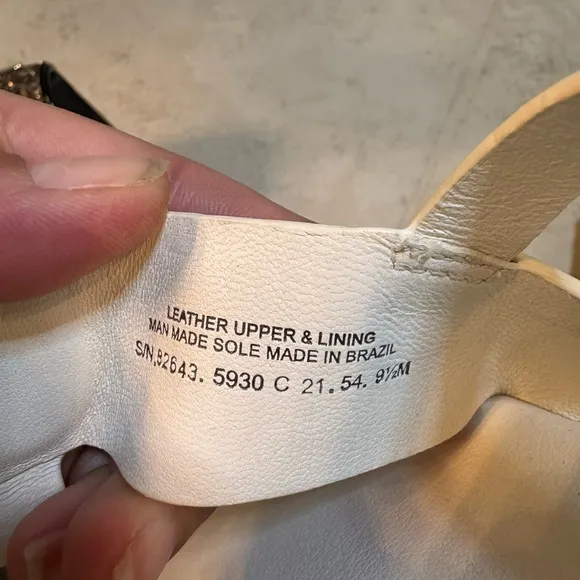 Tory Burch Claire Flat Thong Sandal in Ivory, 9.5