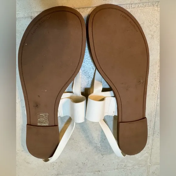 Tory Burch Claire Flat Thong Sandal in Ivory, 9.5