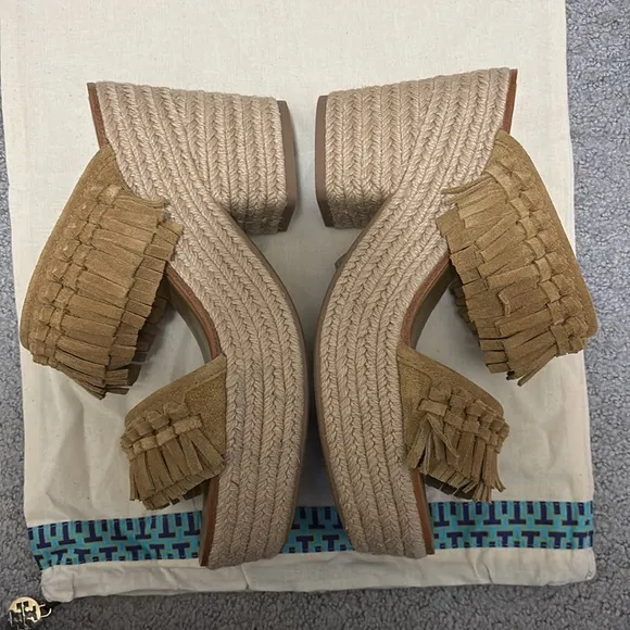 Tory Burch Fria Espedrille Sandals Tan Suede 9