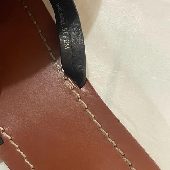 Tory Burch Gabriel Flat Perfect Black Leather Thong Sandal  Size 6