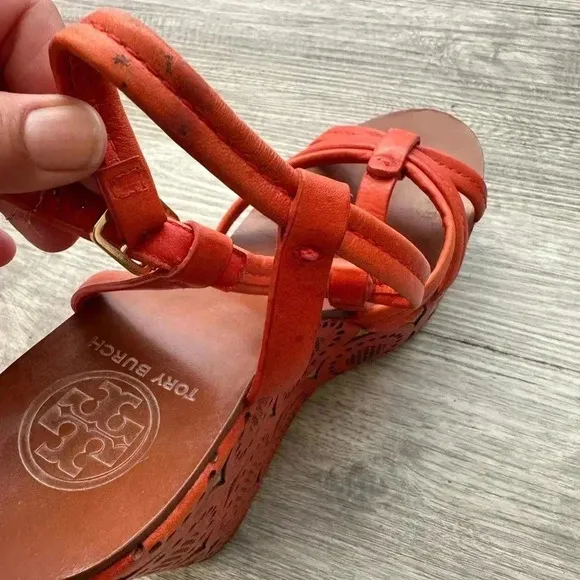 Tory Burch Ida Cutout Wedge OrangeLeather Sandals Size 7.5 comfy