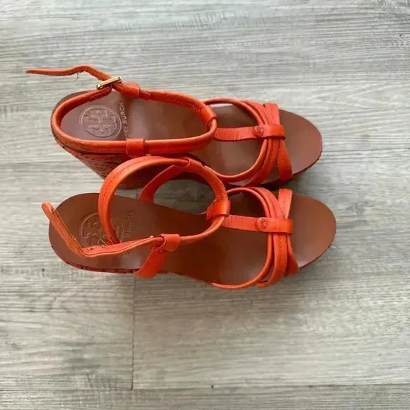 Tory Burch Ida Cutout Wedge OrangeLeather Sandals Size 7.5 comfy