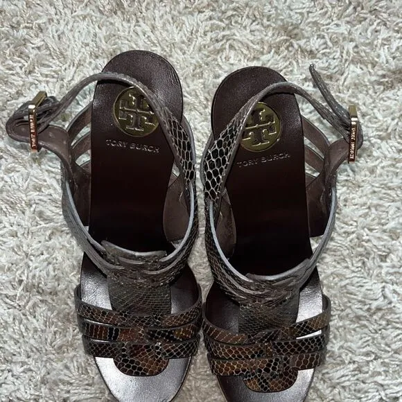 TORY BURCH Leslie Brown Snake Strappy Wedge Platform Sandals  8.5