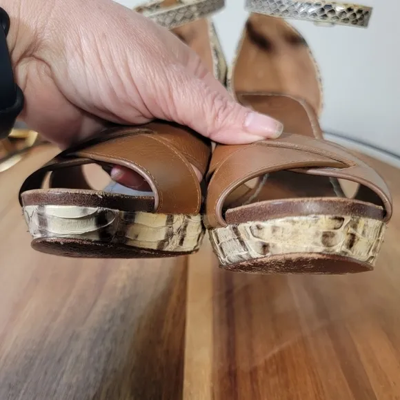 Tory Burch Livia Leather Snakeskin Wedge Sandals Size 6