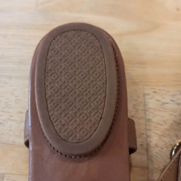 Tory Burch Minnie leather travel sandals 10M. Brown Color