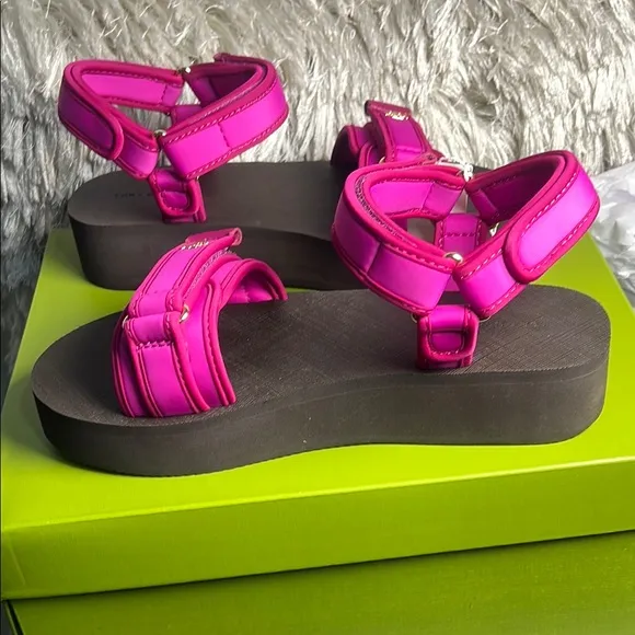 TORY BURCH platform sport sandal neoprene ns raspberry/selva/magenta. size9.