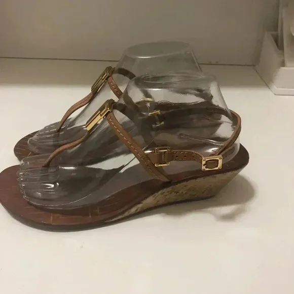 Tory Burch Sandals . Winter sale . Get it now