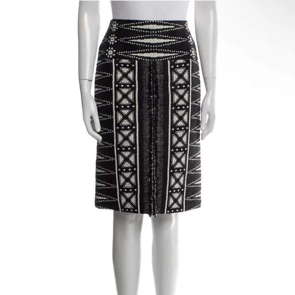 TORY BURCH Savora Embroidered Tweed Monochrome Pencil Skirt - Size 6 - NWoT!