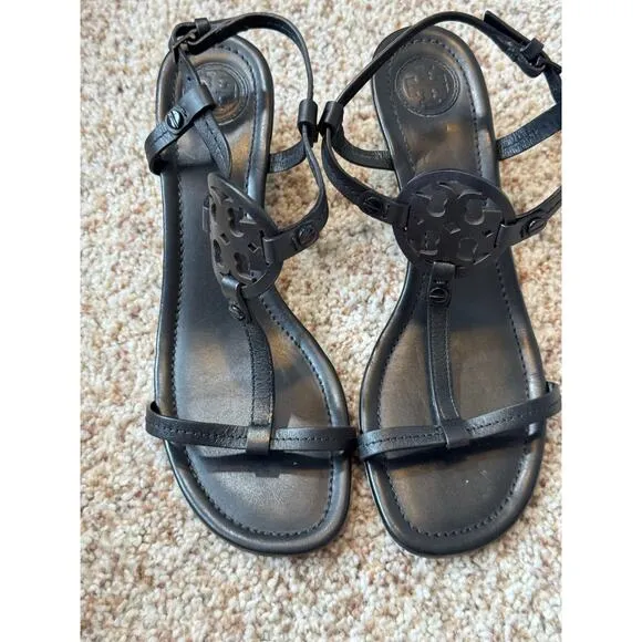 TORY BURCH T-Strap Black Leather Wedge strappy sandals, size 7.5 M