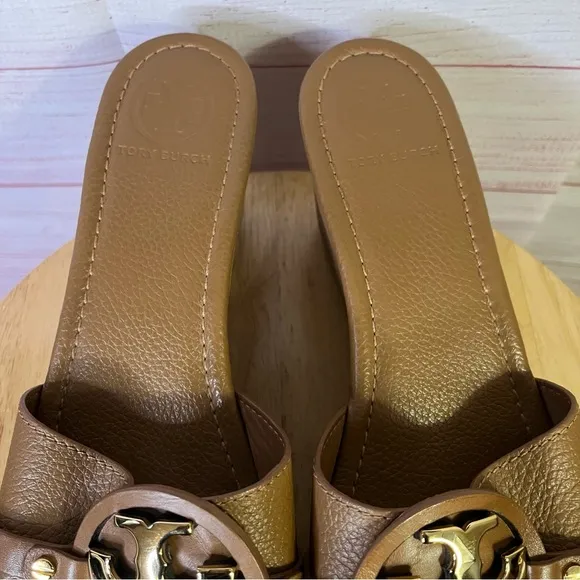 Tory Burch Tan Pebble Leather Wedge Slide Sandals Gold Logo Size 9.5