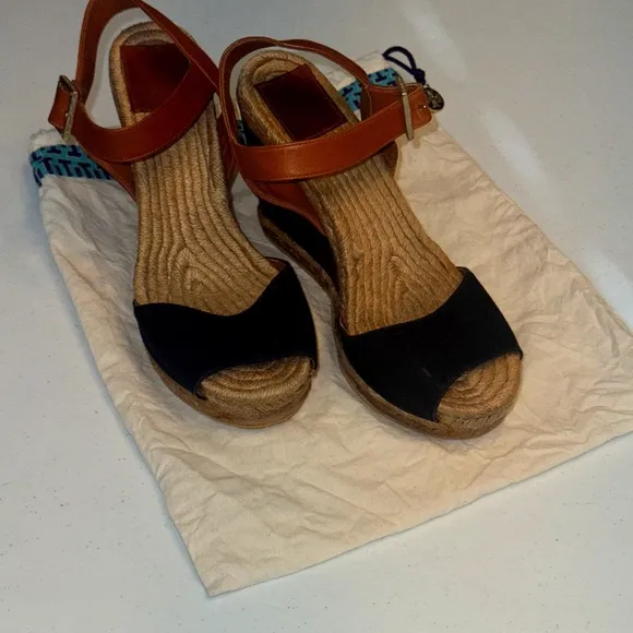 Tory Burch Wooden Rafia Espadrille Wedge Sandals &amp; Shoe Bag Size 9