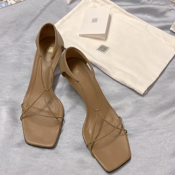 TOTEME the Knot Leather Sandals in caramel brown IT 38 US 8 Brand New!