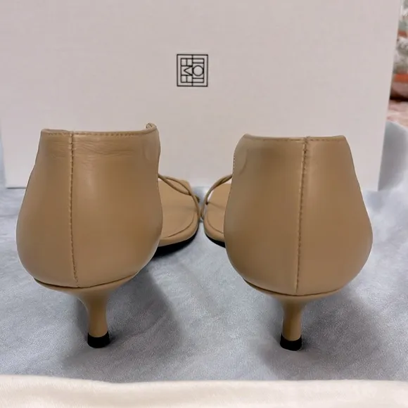 TOTEME the Knot Leather Sandals in caramel brown IT 38 US 8 Brand New!