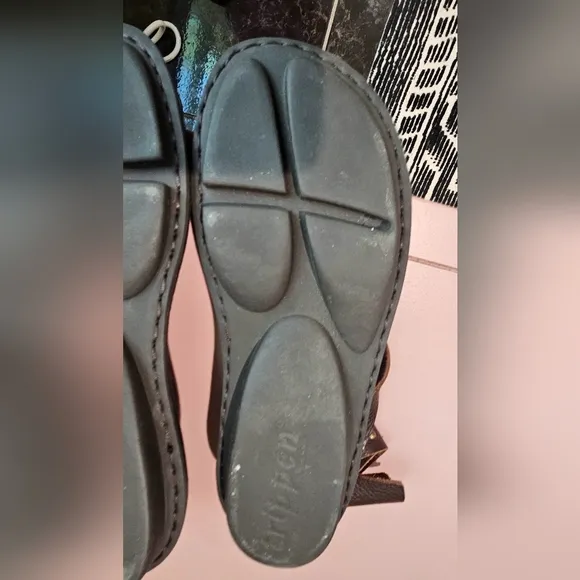 TRIPPEN Manolo Leather Wrap Sandal In Dark Brown. Size 37(US 6.5/7)