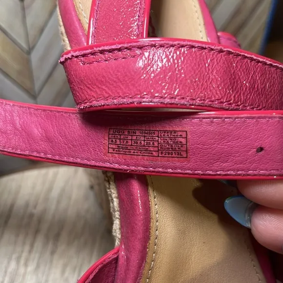 UGG Australia Jackilyn Pink Leather Sling Back Wedge Sandals Vacation Summer