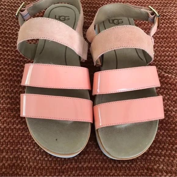 UGG Braelynn Leather Platform Sandals Size 7