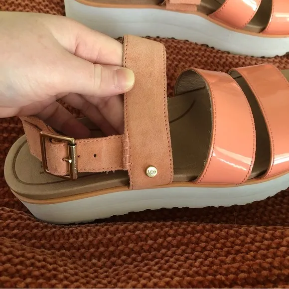UGG Braelynn Leather Platform Sandals Size 7