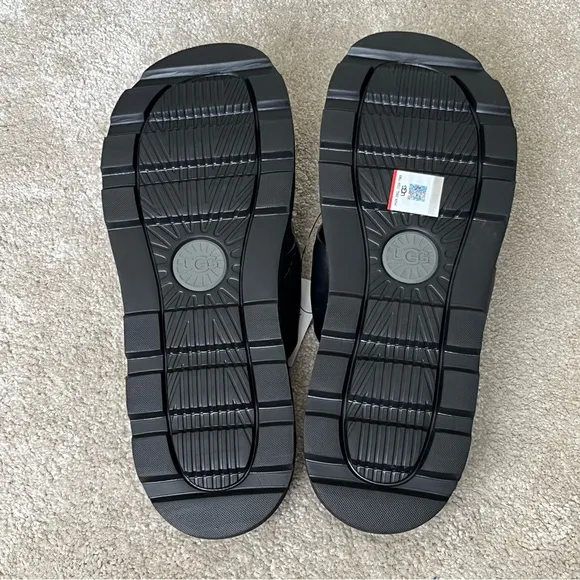 UGG Capitola Flip Flops Sandals-Black Leather-Men’s 12-Summer-Casual-Travel-NEW