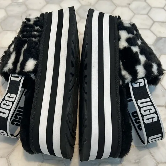 UGG Disco Marble Fluff Ya Stacked Platform Black &amp; White Slippers Sandals Size 8