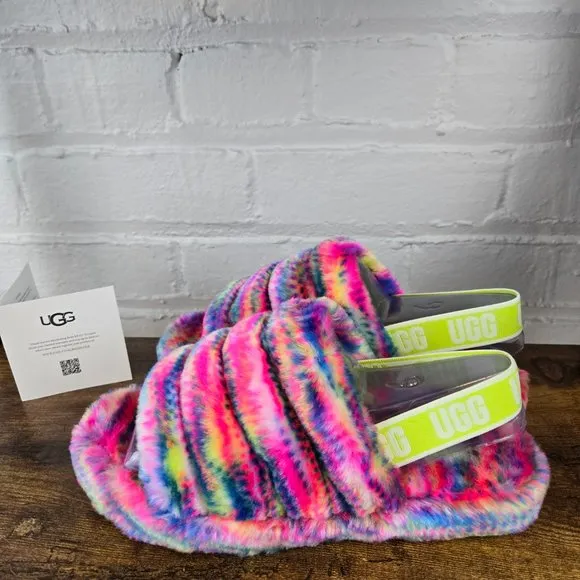 UGG Fluff Yeah Pixelate Sandals Sz 6 kids girls 1129072K