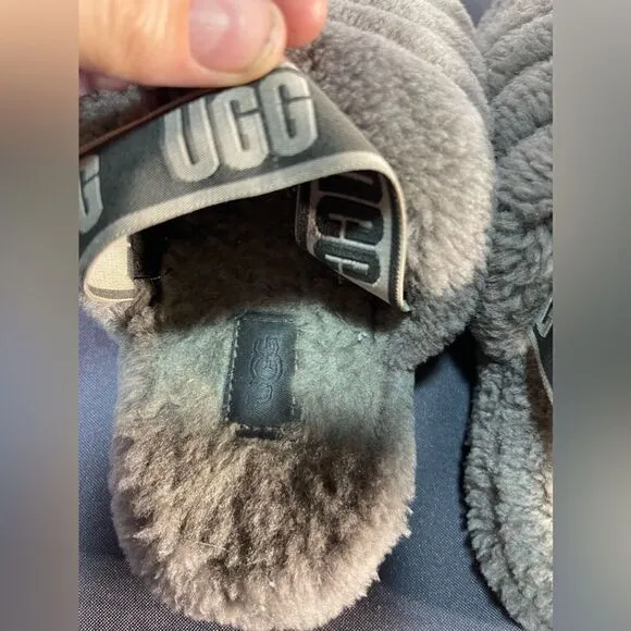 UGG - Fuzzy Sandals