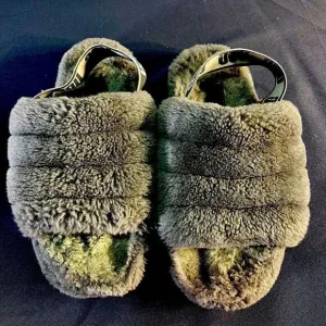 UGG - Fuzzy Sandals