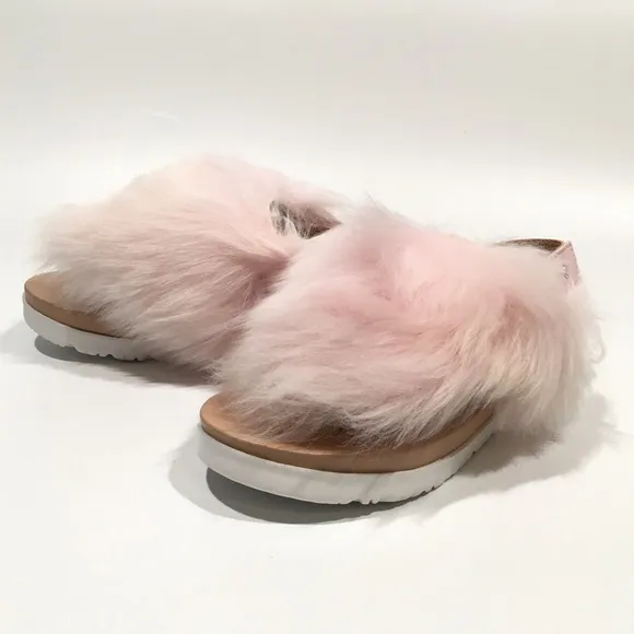 UGG HOLLY FURRY SANDALS -SEASHELL PINK SHEEPSKIN -BIG KIDS US 4 -NEW
