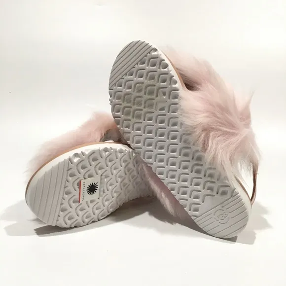 UGG HOLLY FURRY SANDALS -SEASHELL PINK SHEEPSKIN -BIG KIDS US 4 -NEW