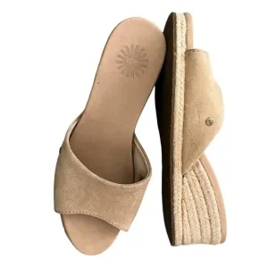 UGG Oatmeal Suede Wedge HeelEspadrilles /Sandals Women's Size 7.5