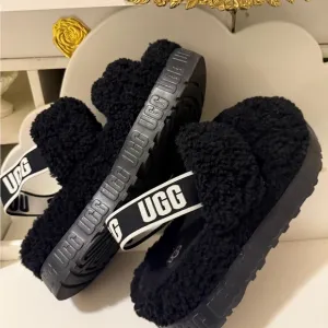 UGG Oh Fluffita SheepskinSlippers Slingback SZ 8 BlackWomens.great conditions