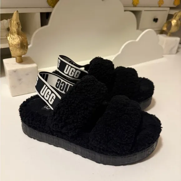 UGG Oh Fluffita SheepskinSlippers Slingback SZ 8 BlackWomens.great conditions